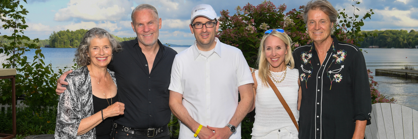 Anne Lindsay and Colin Cripps (part of the Jim Cuddy Trio), David Throssell and his wife Cassidy, and Jim Cuddy at CNIB Lake Joe.