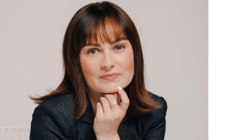 Molly Burke headshot
